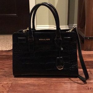 BEAUTIFUL Michael Kors Handbag
